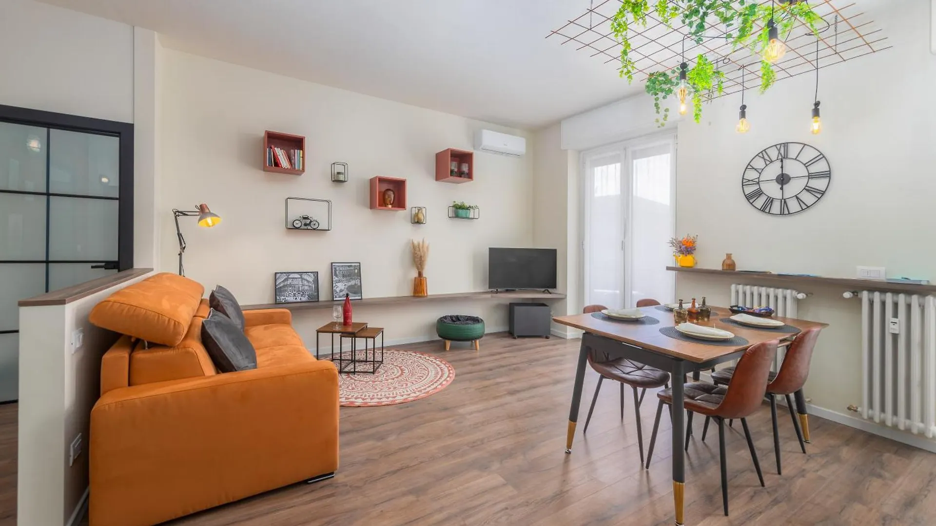 Casa Kind, Milano Bicocca - Isola - Garibaldi Apartment Italy